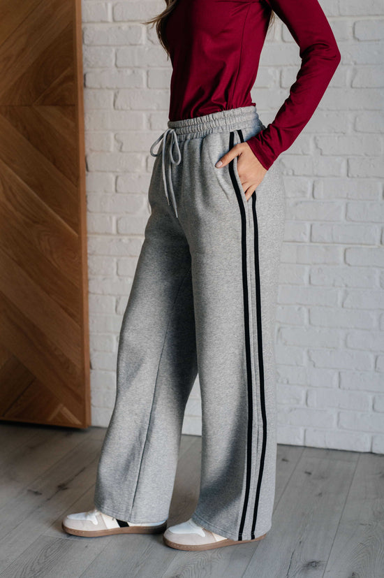 Load image into Gallery viewer, Don&amp;#39;t Get Stuck Stripe Detail Sweatpants
