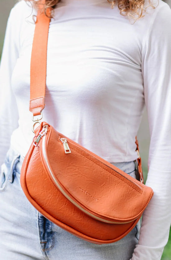 Load image into Gallery viewer, Holly Foldover Crossbody

