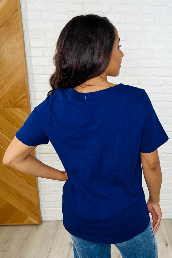 Load image into Gallery viewer, I Don&amp;#39;t Have to Choose V-Neck Tee in Navy
